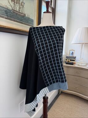 Curio Graphic Shrug OS